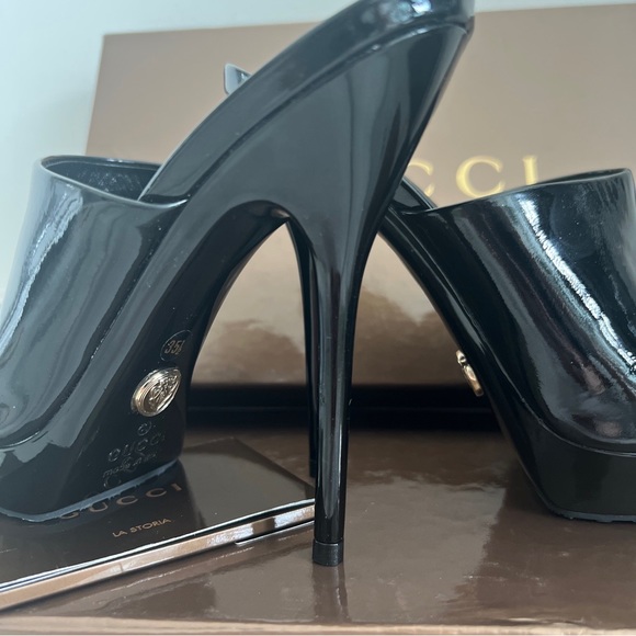 NEW Gucci Stiletto Mules Black Patent Leather Open Peep Toe Slides 35.5 - Picture 8 of 9